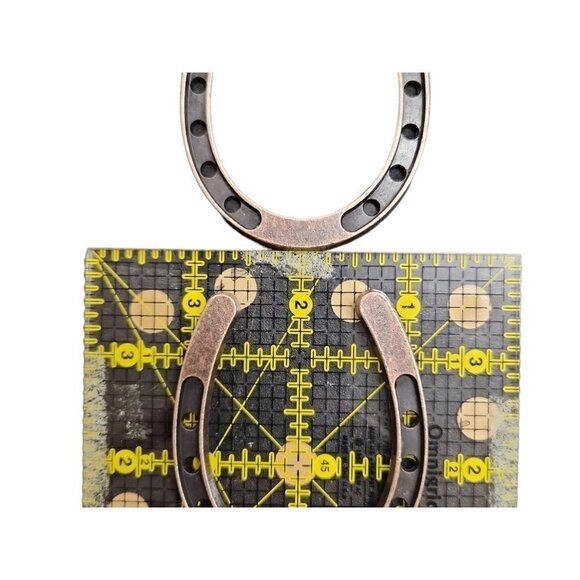 HORSESHOES SET OF 2- Western wedding party favor, Cowboy Wedding Decor, Crafts, - Picture 5 of 5